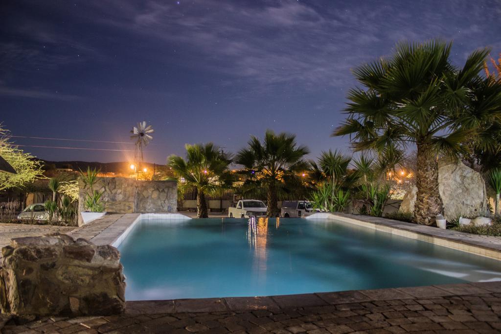 Etotongwe Lodge Оучо Екстер'єр фото