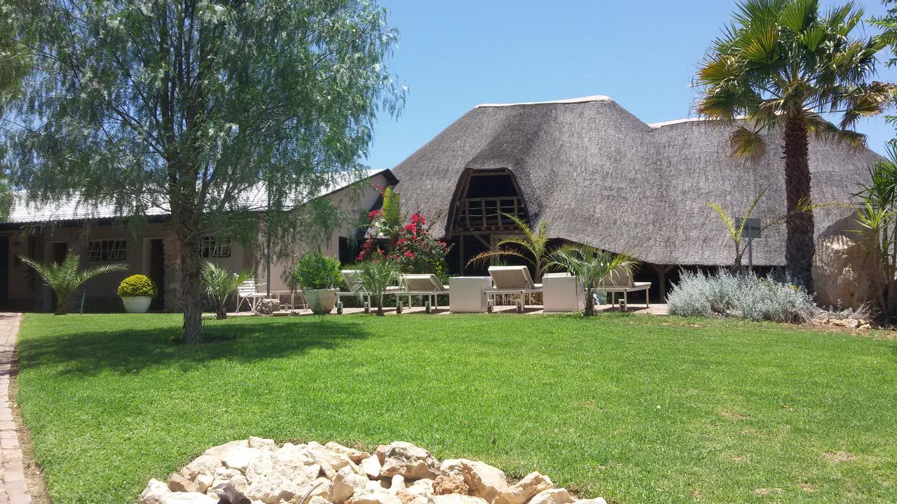 Etotongwe Lodge Оучо Екстер'єр фото
