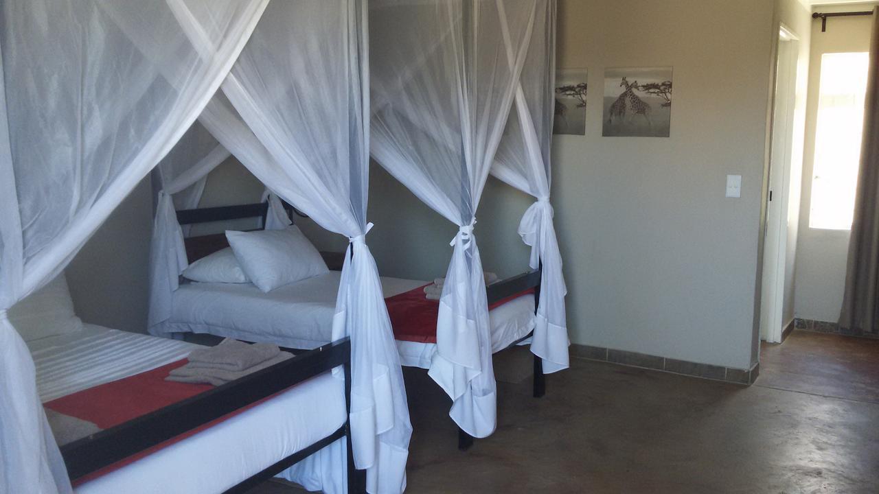 Etotongwe Lodge Оучо Екстер'єр фото