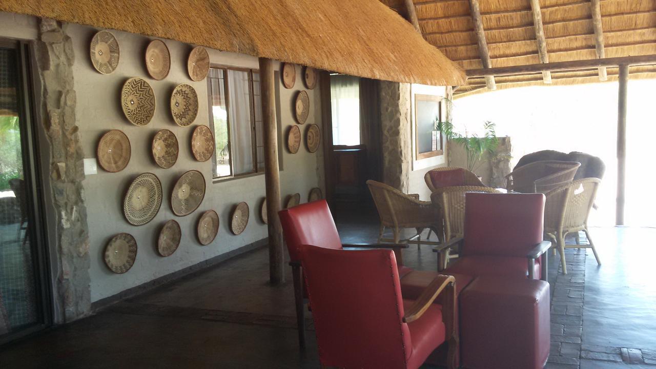 Etotongwe Lodge Оучо Екстер'єр фото
