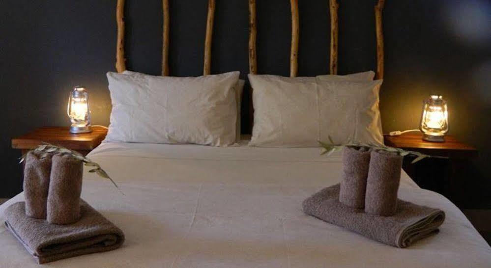 Etotongwe Lodge Оучо Екстер'єр фото