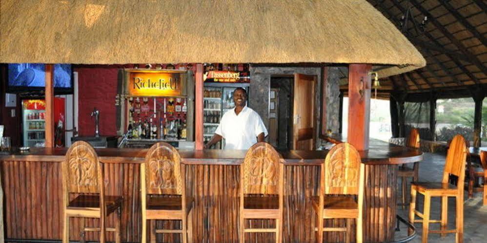 Etotongwe Lodge Оучо Екстер'єр фото
